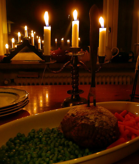 Kinkun rasva ei kuulu viemäriin — kierrätä joulun ajan paistinrasvat oikein