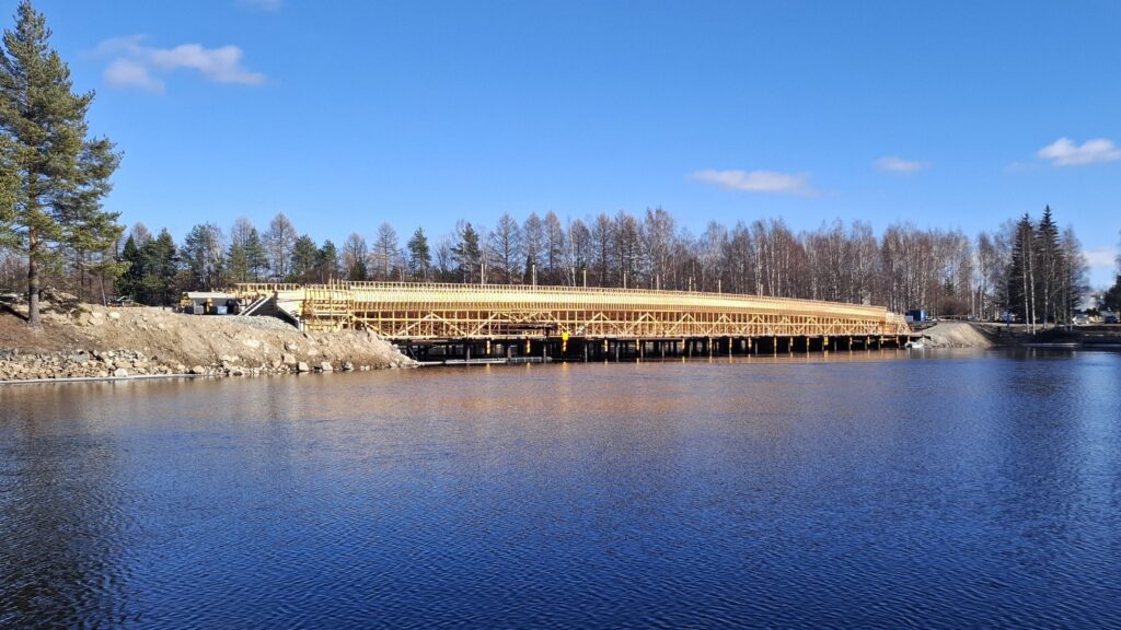 Siltatyömaan valumuotit maaliskuun 2026 lopussa.